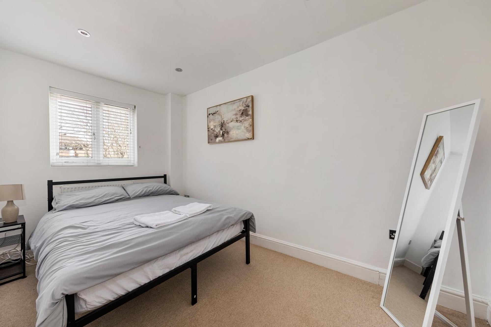 Apartment Bright & Stylish Near Islington & Camden London